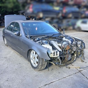 MERCEDES BENZ - S 320